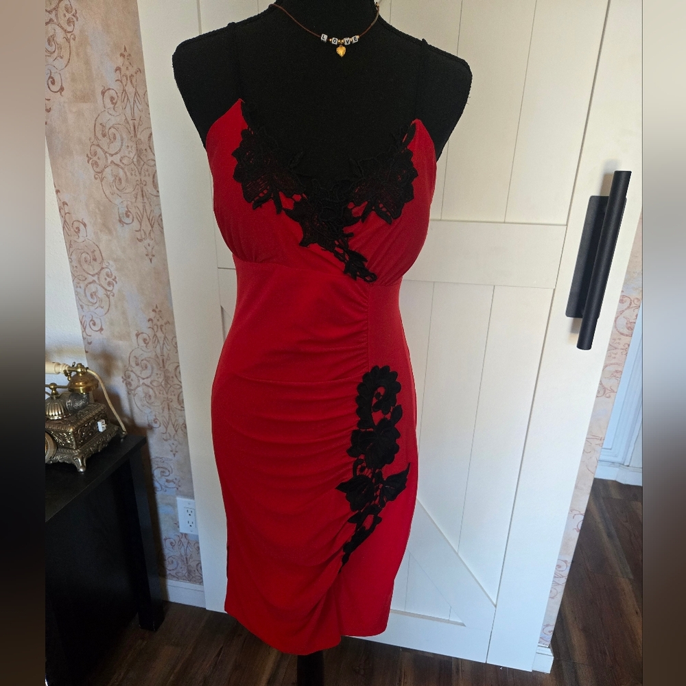 Red and Black Lace Dress 90s Vintage- Medium - Picture 3 of 10